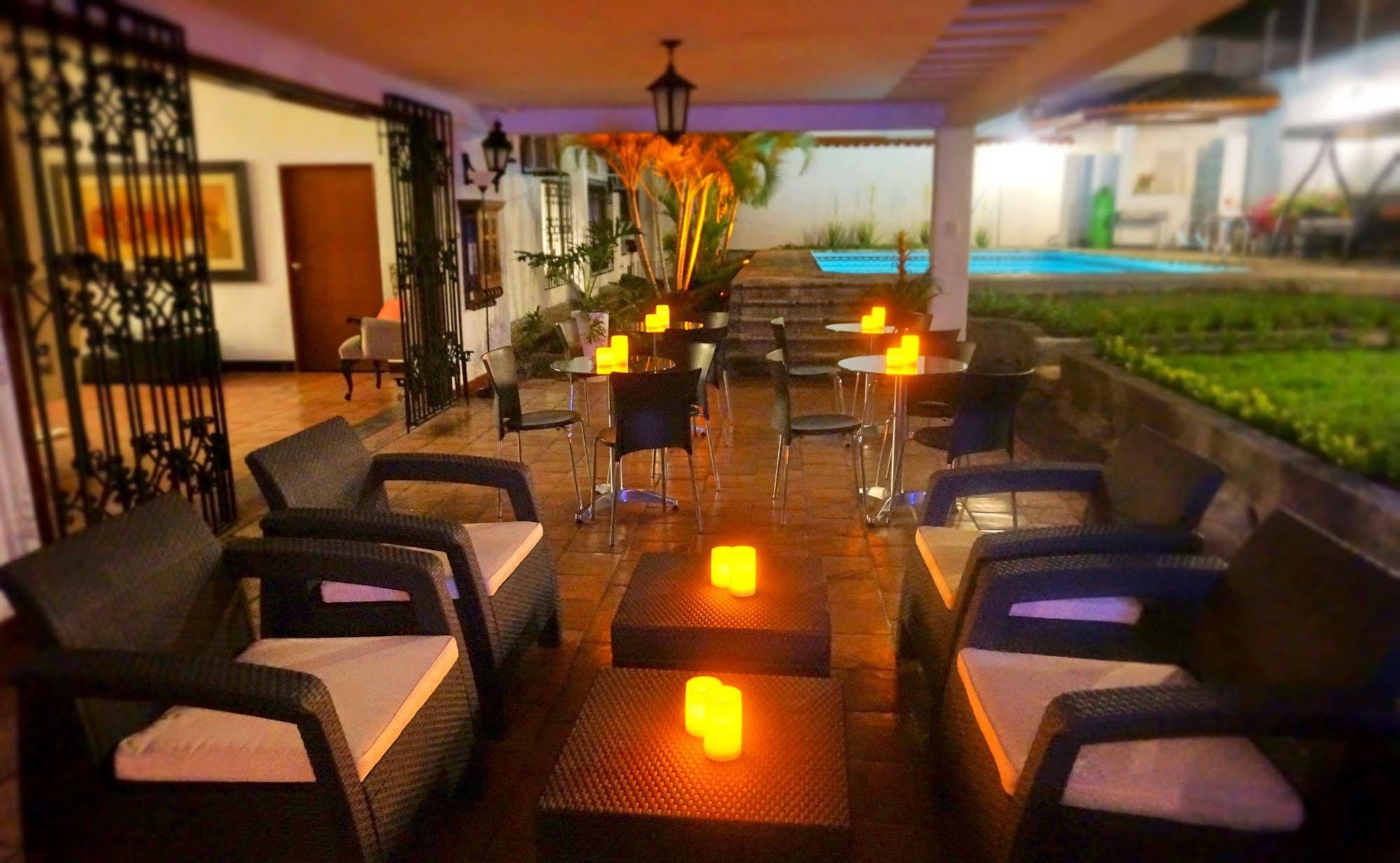 Urban Hotel Boutique Menga Luaran gambar