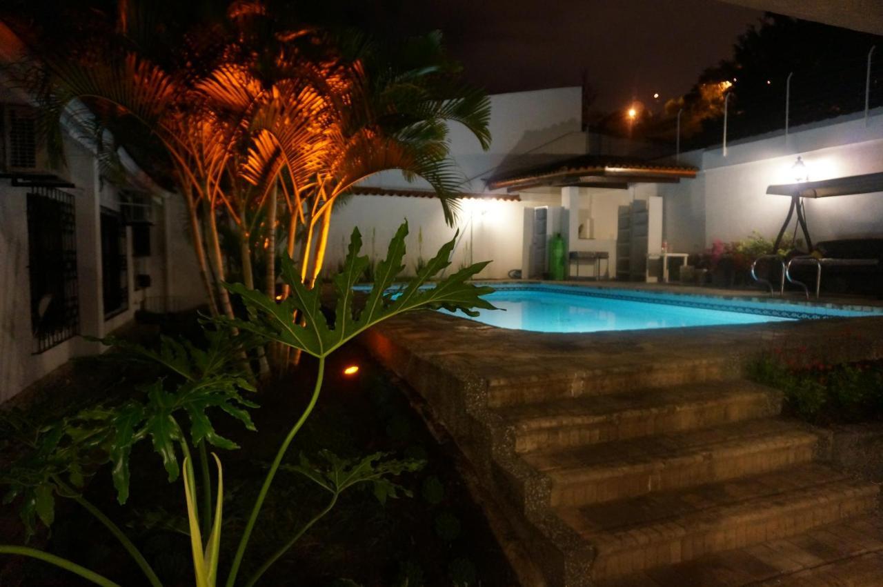 Urban Hotel Boutique Menga Luaran gambar